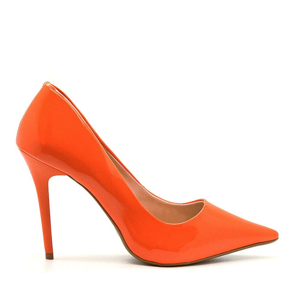scarpin laranja verniz