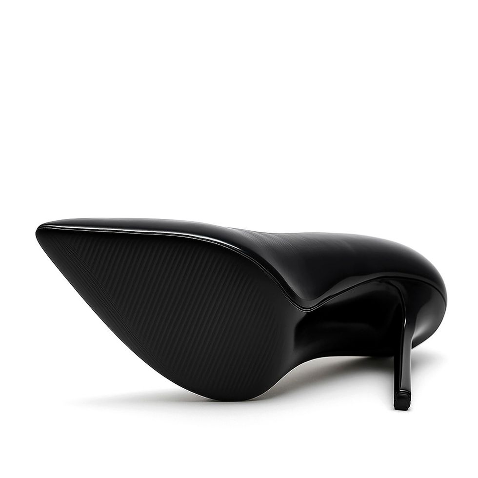 scarpin-royalz-verniz-salto-alto-fino-celine-curvas-preto-3.jpg
