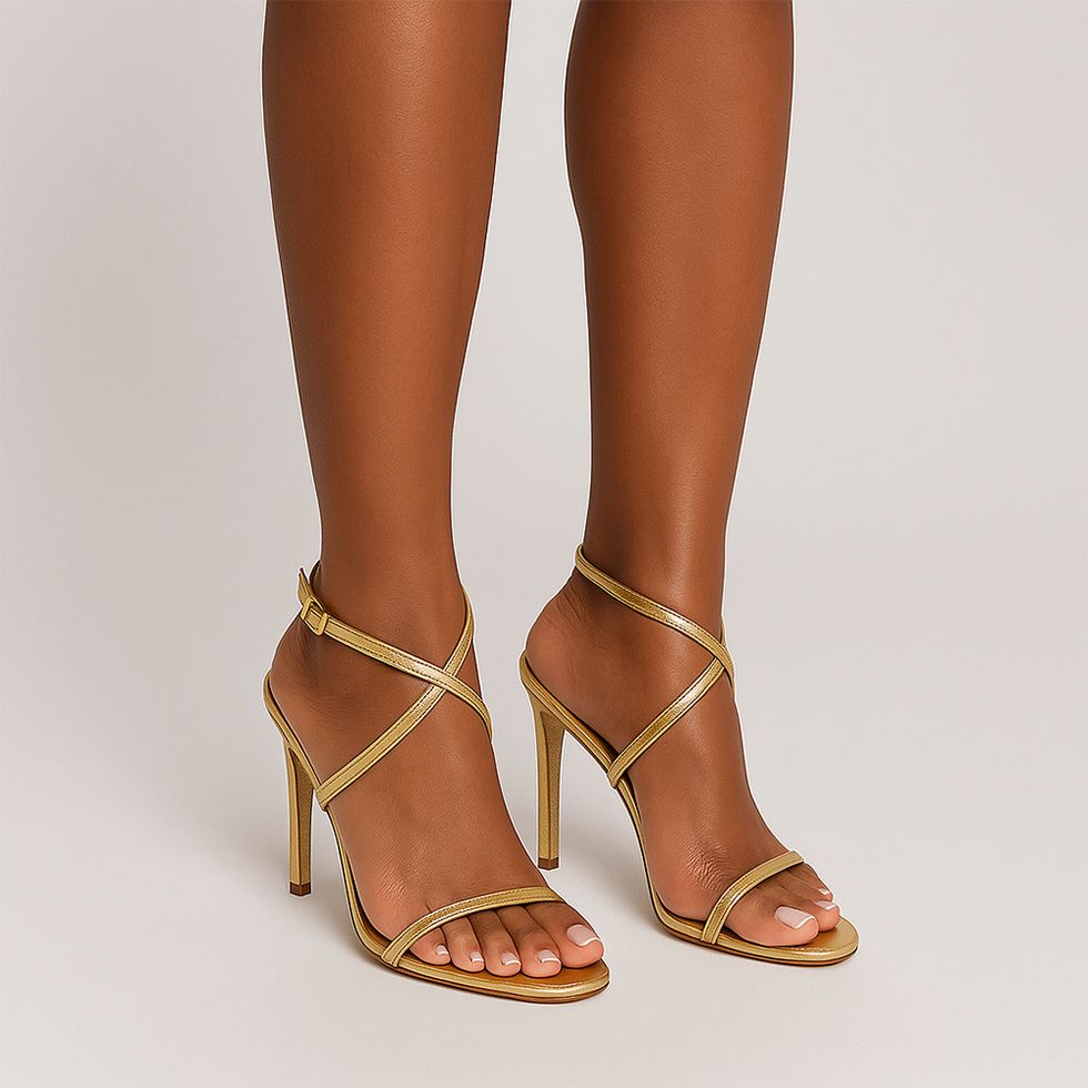 sandalia-royalz-metalizada-natalie-salto-alto-fino-tira-dourada-1.jpg
