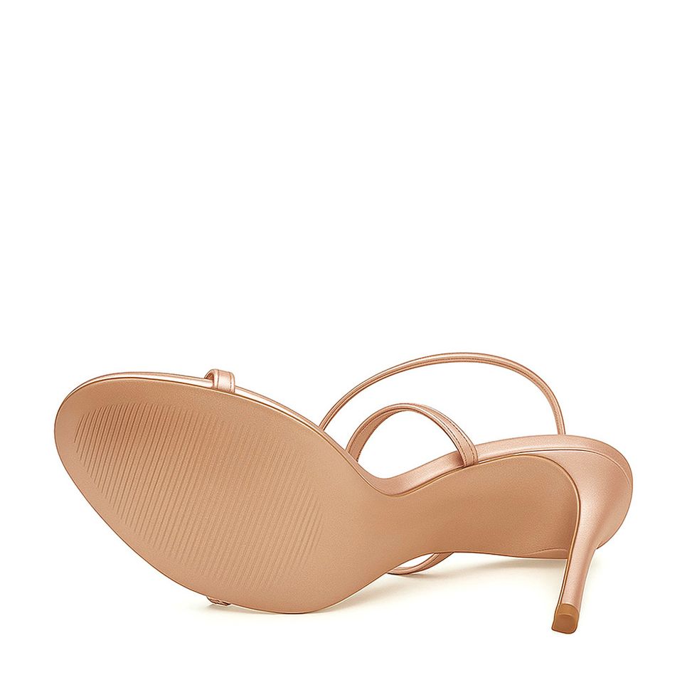 sandalia-royalz-metalizada-natalie-salto-alto-fino-tira-dourada-rose-3.jpg