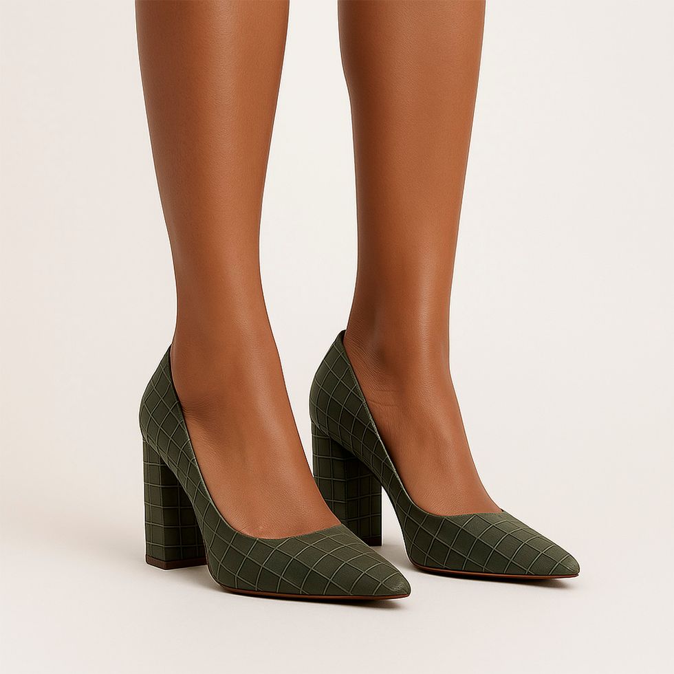 scarpin-royalz-croco-salto-grosso-penelope-verde-militar-1.jpg