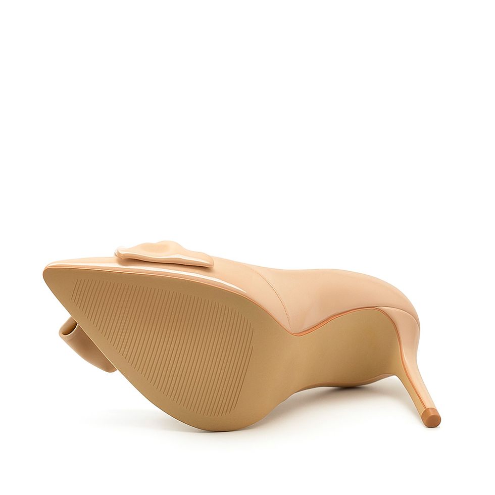 scarpin-royalz-verniz-salto-alto-fino-celine-laco-bege-3.jpg
