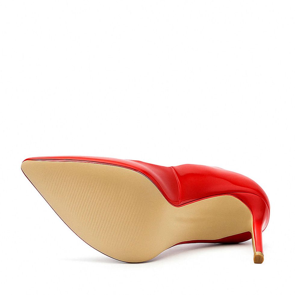 scarpin-royalz-verniz-salto-alto-fino-celine-curvas-vermelho-3.jpg