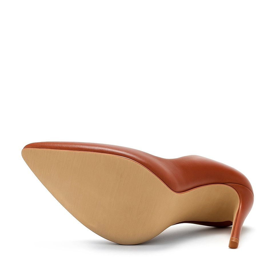 scarpin-royalz-liso-salto-alto-fino-celine-curvas-marrom-whisky-2